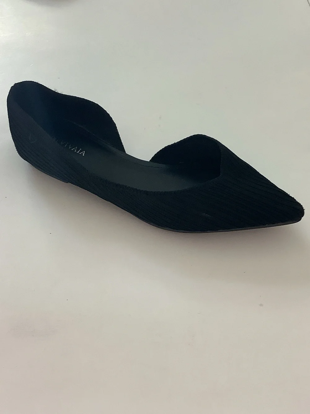 Vivaia Black Pointed Knit d'Orsay Flats